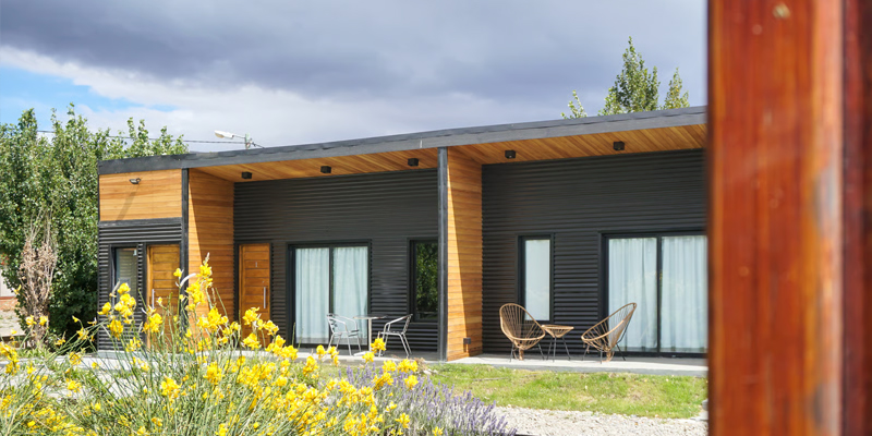 Spásanna Maireachtála: Árasáin, suanliosanna, Villas coimeádán